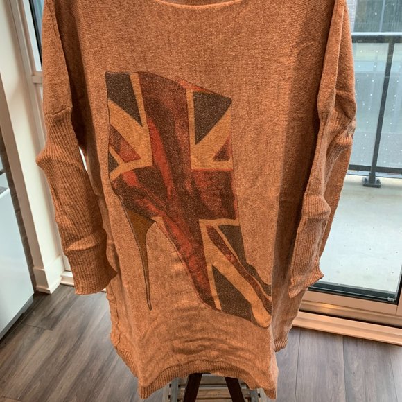 Beige Long Sweater Union Jack Heel Design - Picture 2 of 5